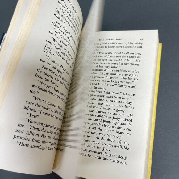 The Secret of the Old Clock by Carolyn Keene Nancy Drew Mystery Stories - Picture 5 of 6